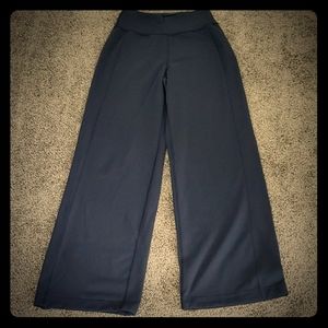 Lulu Lemon - Navy Wide Leg Pants - Size 6